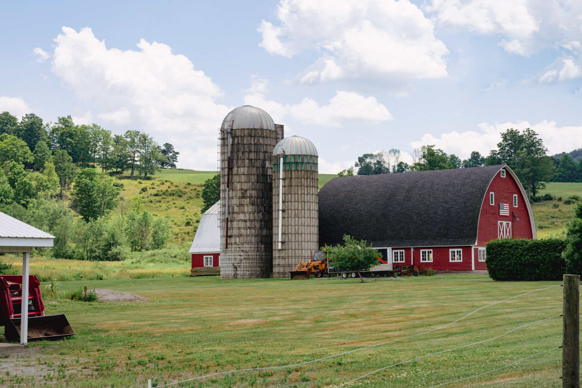 Farm silos photo by Chuck Pearson